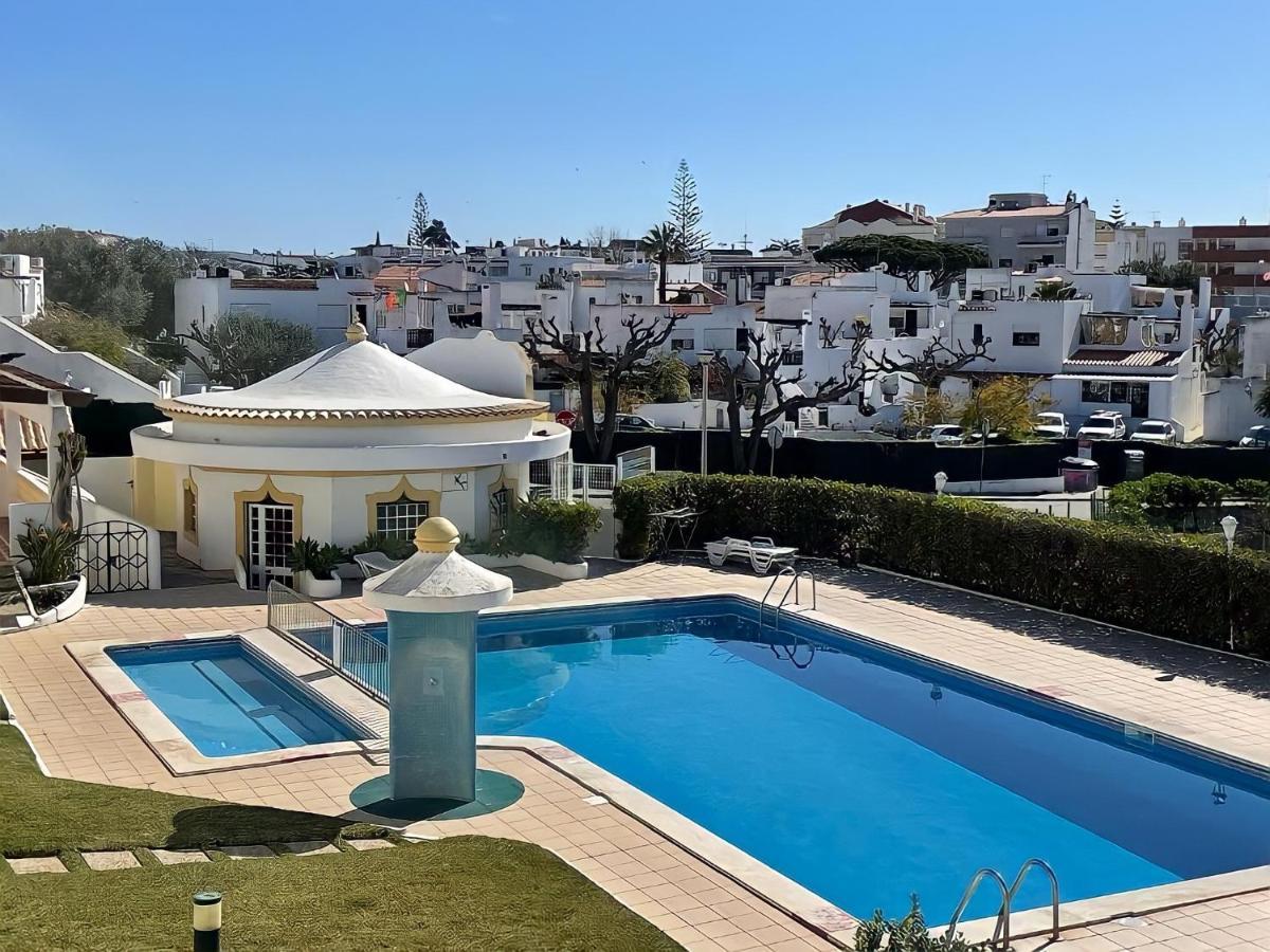 Relaxing 2 Bedroom House 5 Minutes Away From Vilamoura Marina Куартейра Екстериор снимка